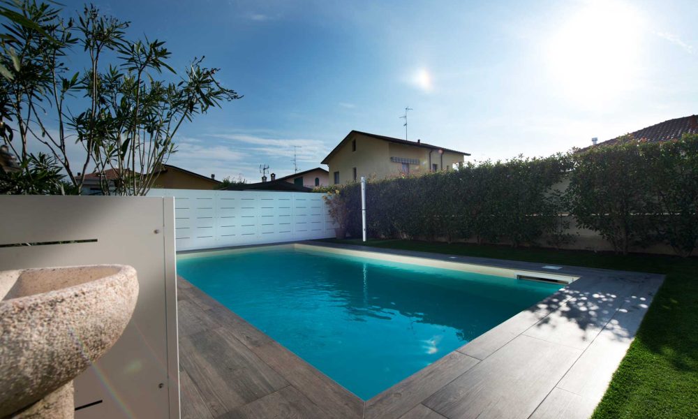 piscina-interrata-accessoriata
